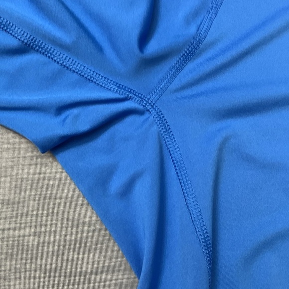 Vineyard Vines Performance Rash Guard Athletic Long Sleeve - Picture 12 of 12